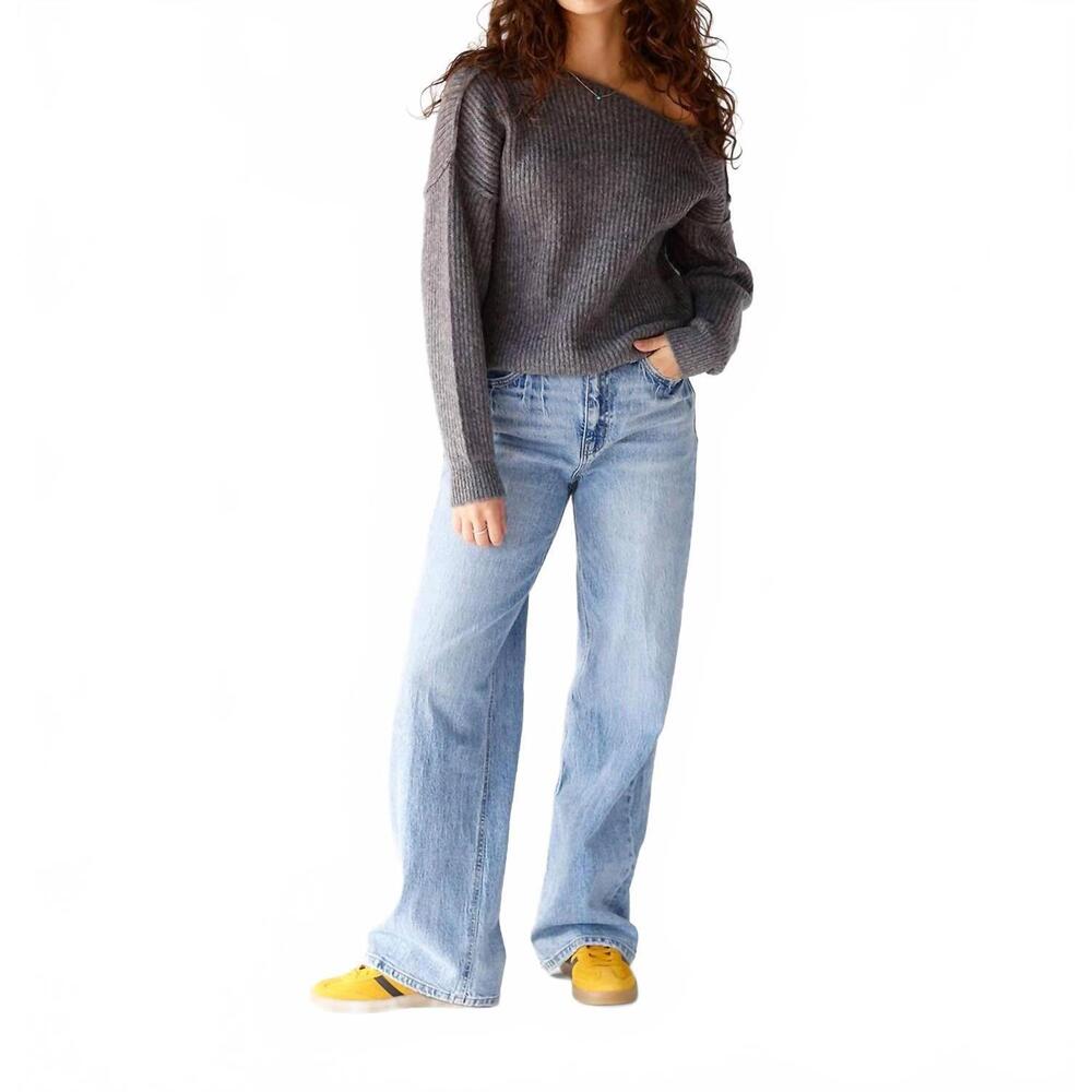 NEW LINE AND DOT shore off the shoulder sweater in grey